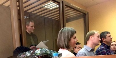 Dennis Christensen gibt eine Erklärung. Januar 2019