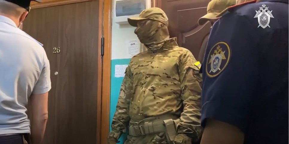 Nella foto: il raid contro i Testimoni di Geova nella regione di Astrakhan nel 2020