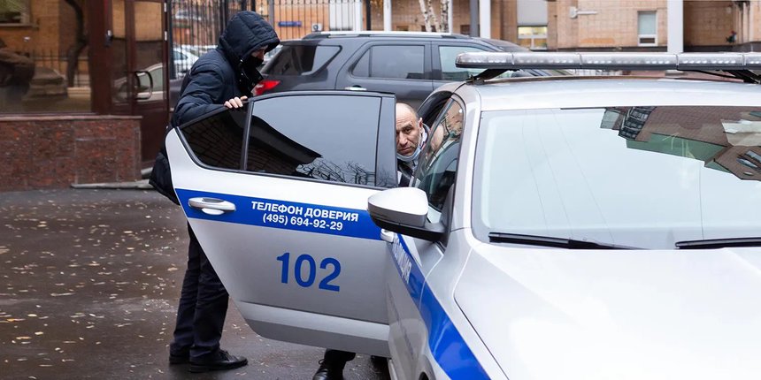 Вардан Закарян через неделю после обыска и избиения