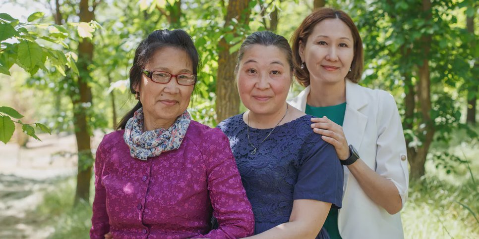 Kishta Tutinova, Tsagan Khalgayeva und Yekaterina Menkova