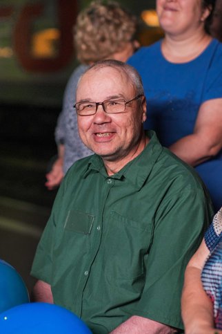 弗拉基米尔·斯卡奇杜布从流放地归来后的情景