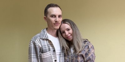 Олег Артёмов с женой Юлией